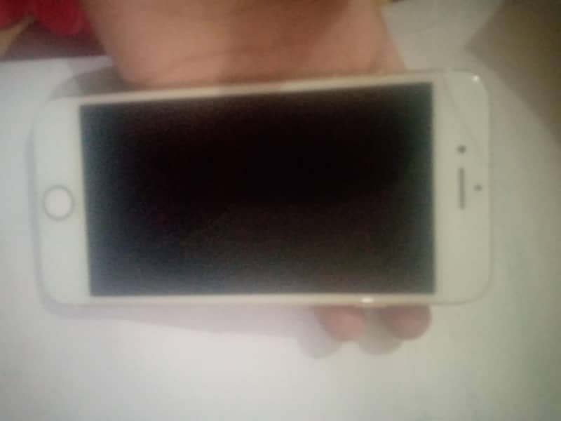 Apple iPhone 7 0