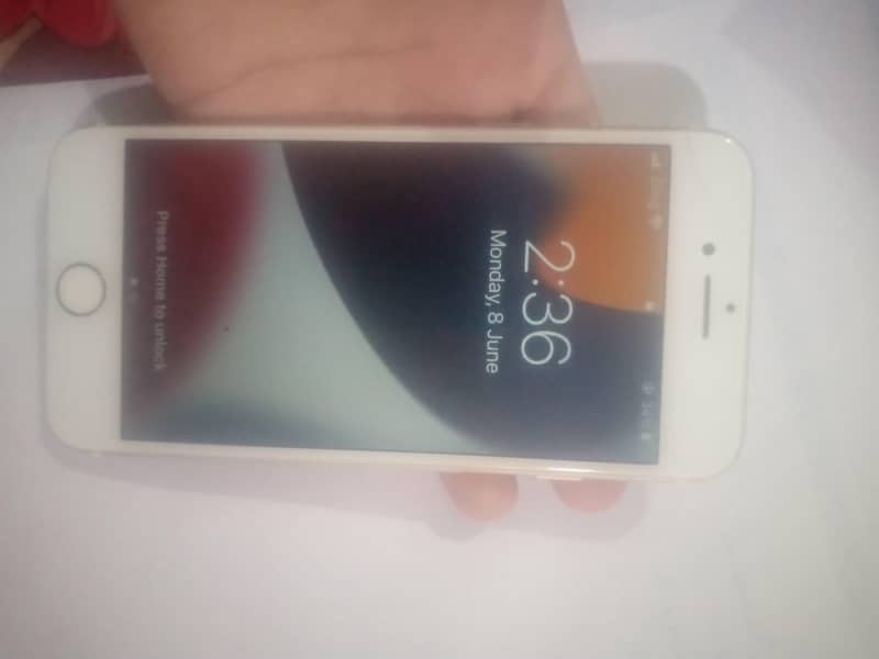 Apple iPhone 7 1