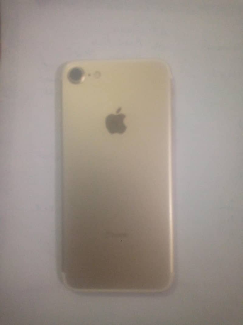 Apple iPhone 7 3