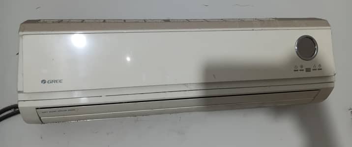 GREE 1 Ton (Non-Inverter) AC