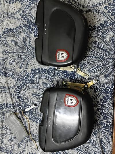 Saddle boxes