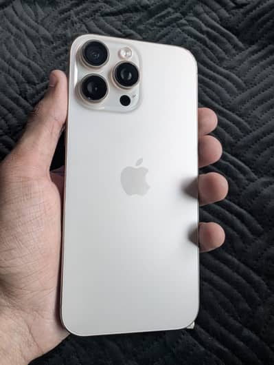 Apple iPhone 16 Pro Max