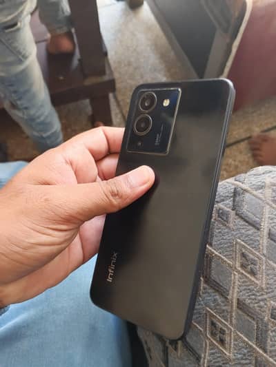 Infinix Note 12
