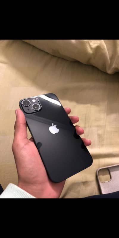 Apple iPhone 13