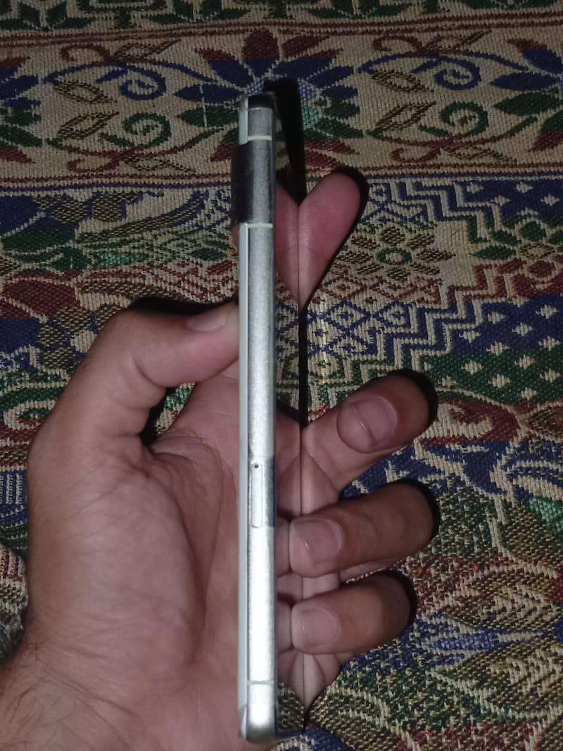 Google Pixel 7 5