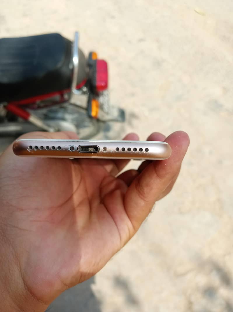 Apple iPhone 8 2