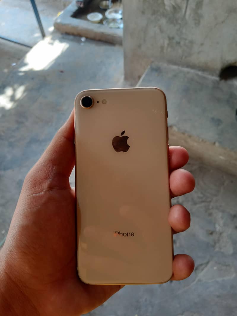 Apple iPhone 8 5