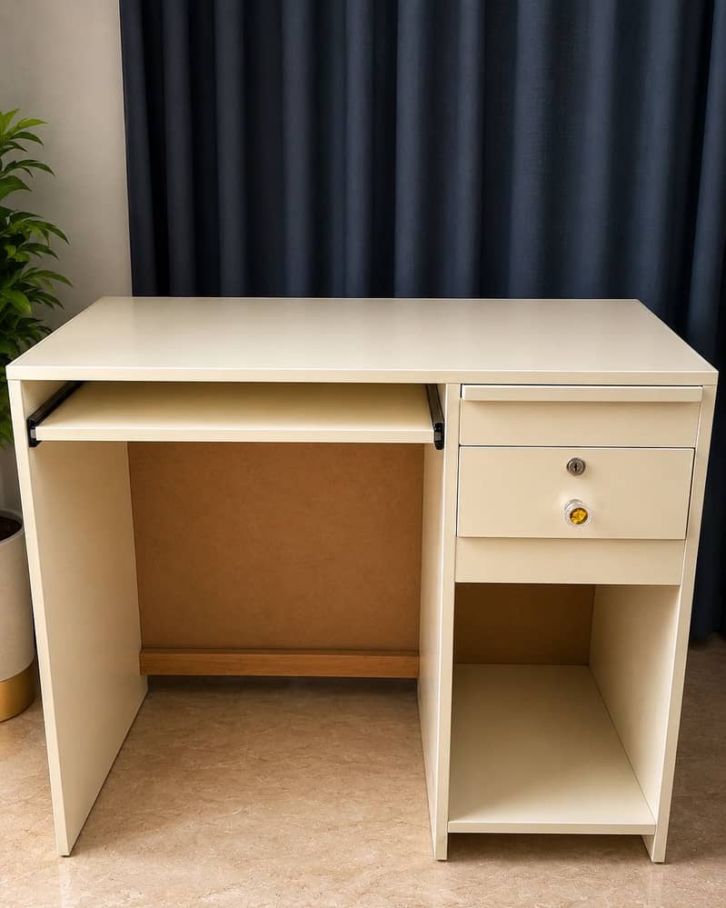PC/Computer table 0