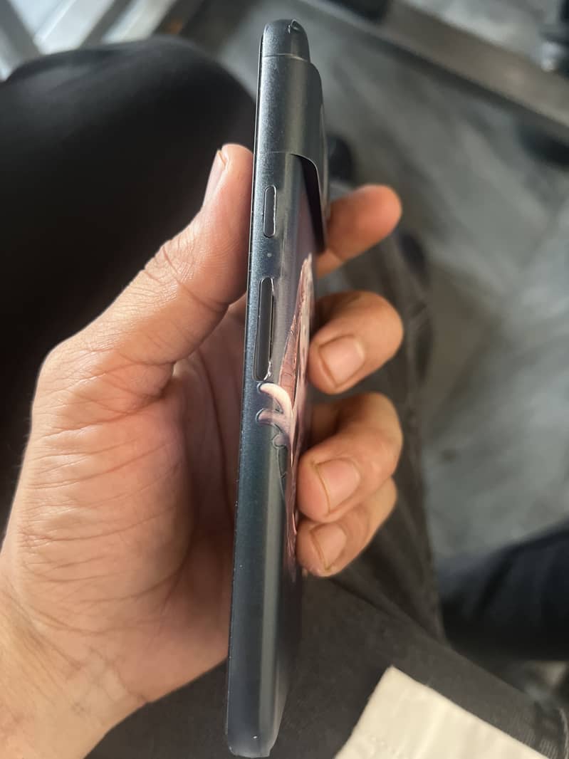Google Pixel 8 3