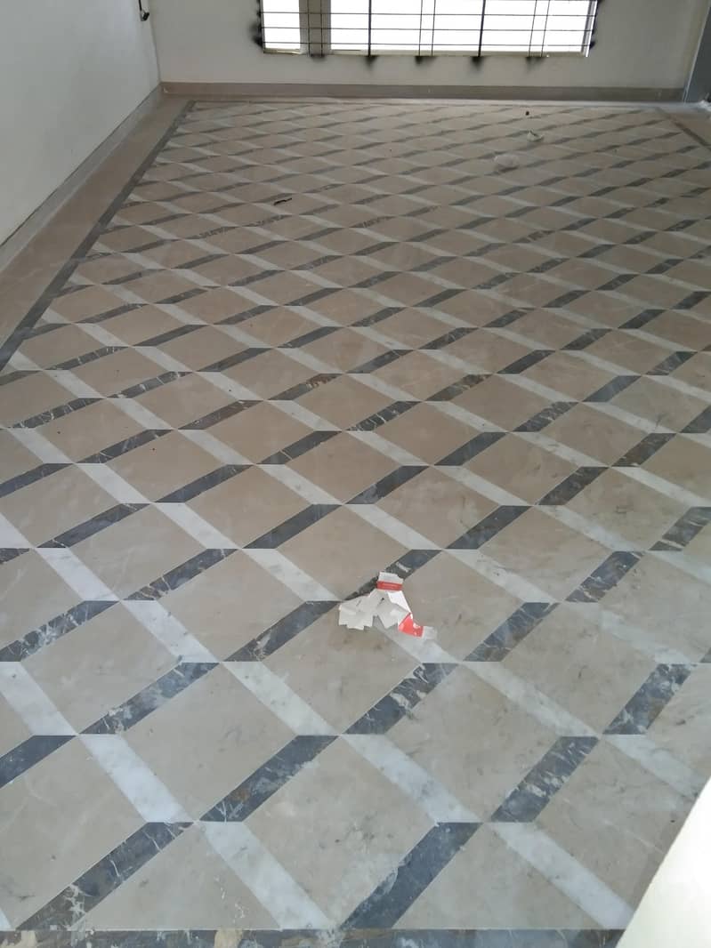 professional construction contractor 17