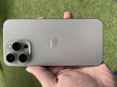 Apple iPhone 15 Pro Max