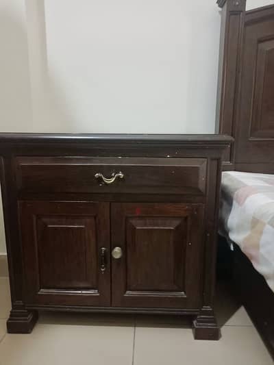 King Size Solid Wooden Bed For Sale