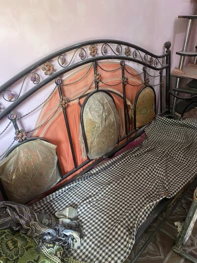 Metal Sofa Set 5 Seater – Strong Iron Frame – Good Condition