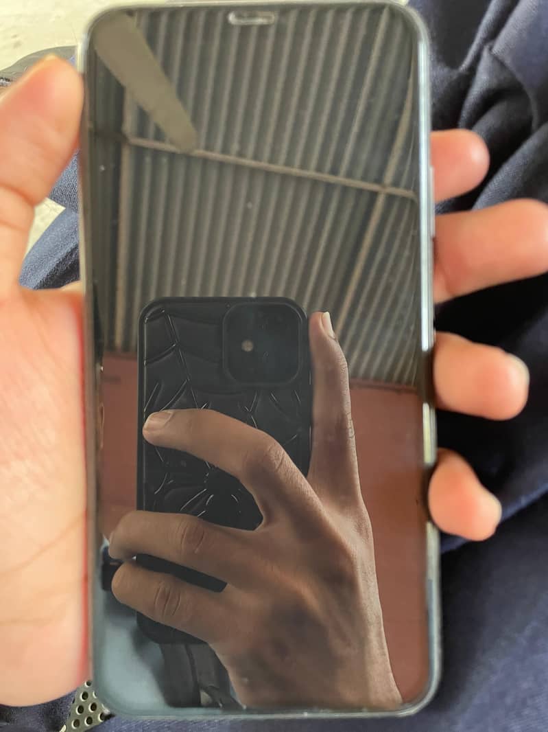 iPhone 11 Pro Max 1