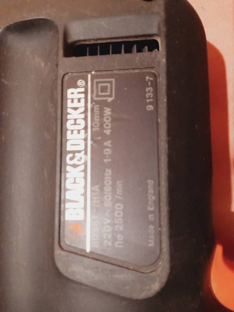 Black & Decker Drill machine 1