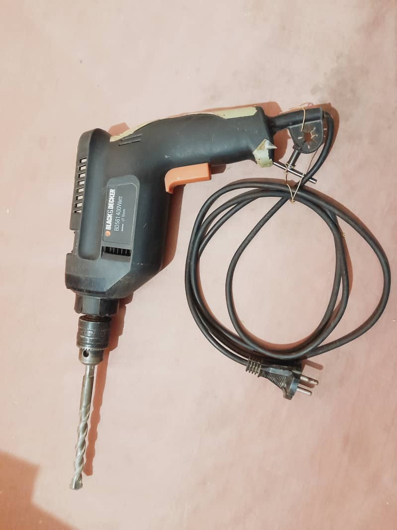 Black & Decker Drill machine 3