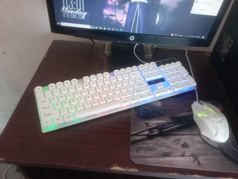 Full computer set-up 4