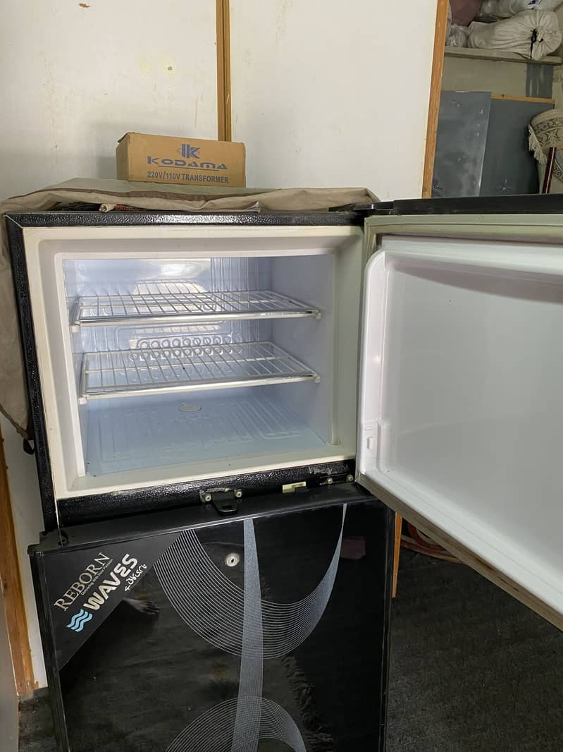 Waves fridge 2