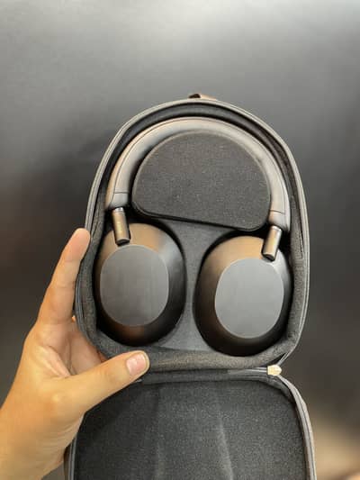Sony WH-1000XM5