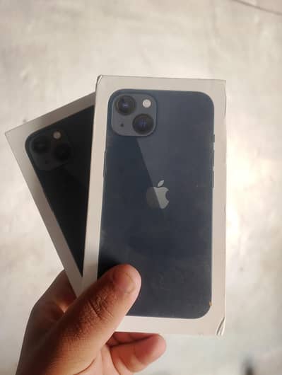 Apple iPhone 13