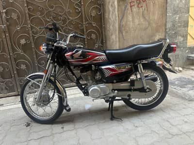 Honda CG 125-Excellent Bike | Year 2024/2025 | Urgent Sell