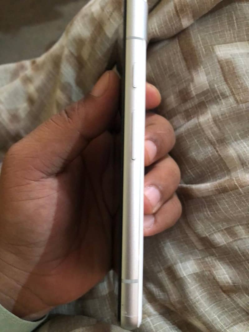 Google Pixel 7a 3