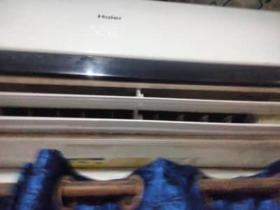 inverter 1.5 ton inverter ac for sale. . good condition