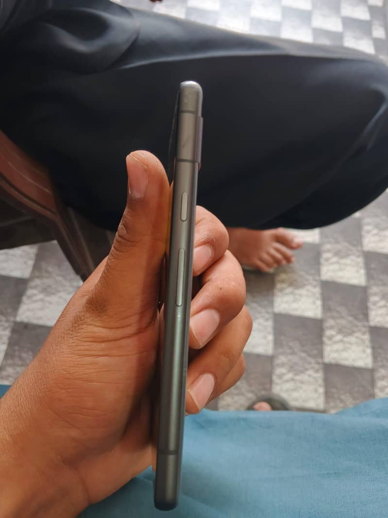 Google Pixel 7a 2