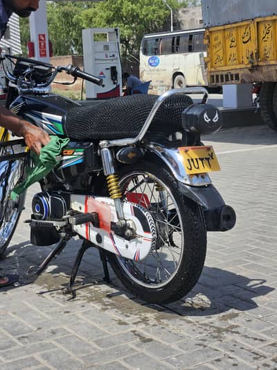 Honda CG 125 2023 model in lush condition