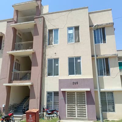 Awamii villa 3 ground Floor Available 2 bedroom kitchens drawing room 2 washroom Family villa bajlii panii Available gass not Available