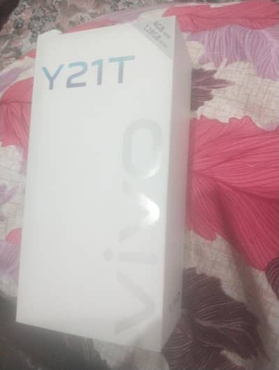 Vivo V21