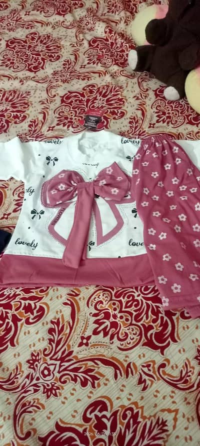 tea pink  and white
