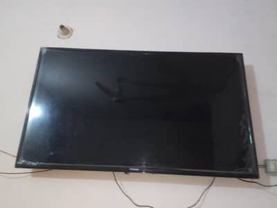 LCD for sale use ma hai lakin 5 month use