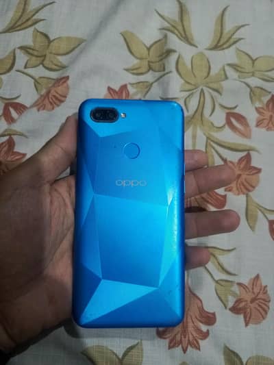 OPPO A12