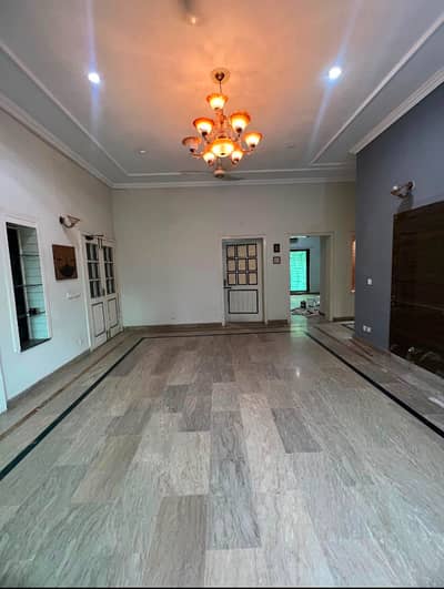 ONE KANAL SOLAR INSTALLED HOUSE FOR RENT