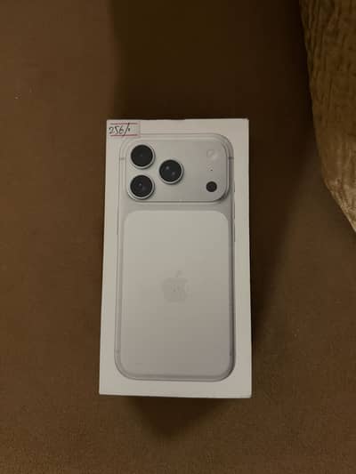 Apple iPhone 17 Pro jv