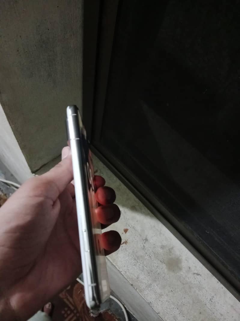 Google Pixel 8 Pro 2
