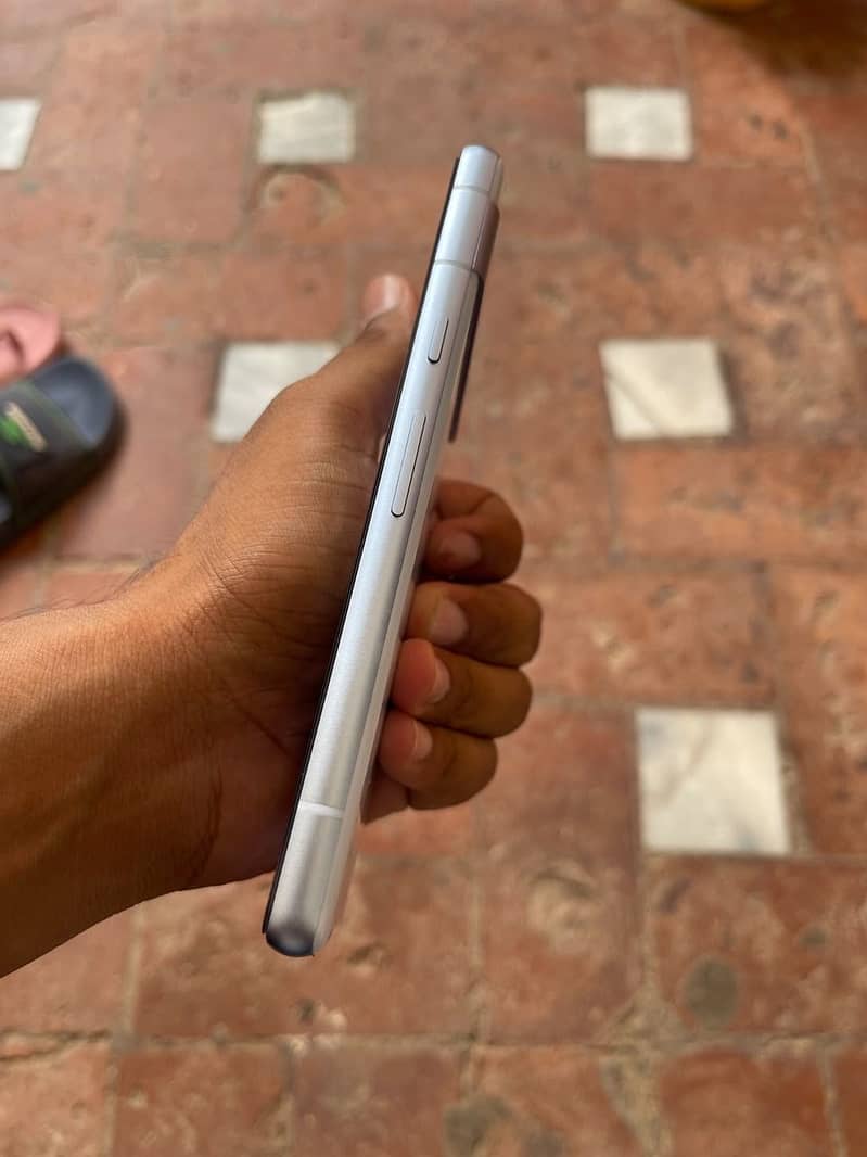 Google Pixel 7a 2