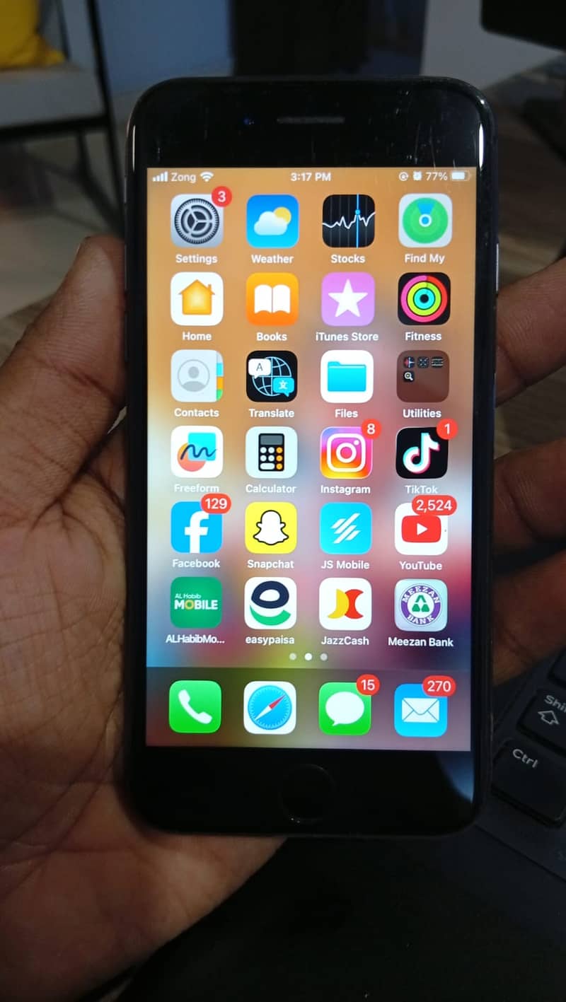 Apple iPhone 8 0