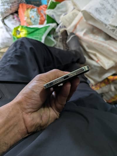 Vivo Y100
