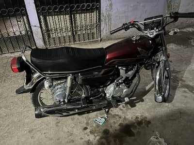 CG 125 SE