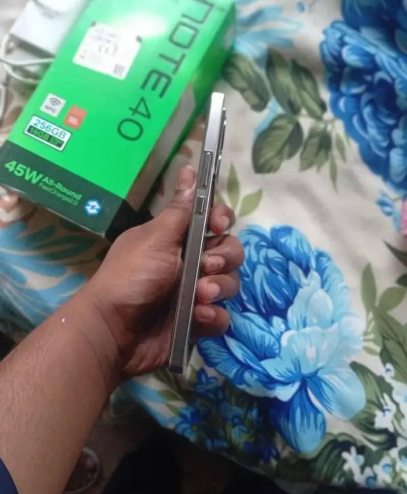 Infinix Note 40 2