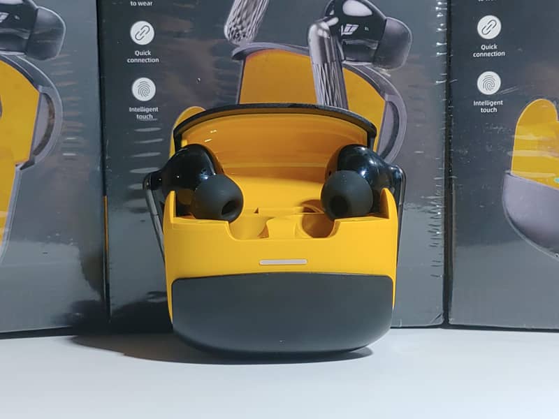 Bumble Bee Earbuds 3