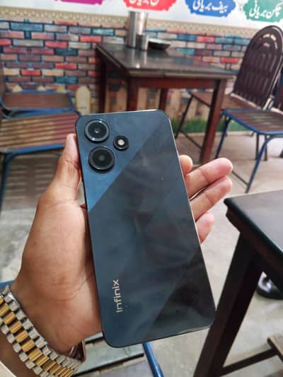 Infinix Hot 30 Play