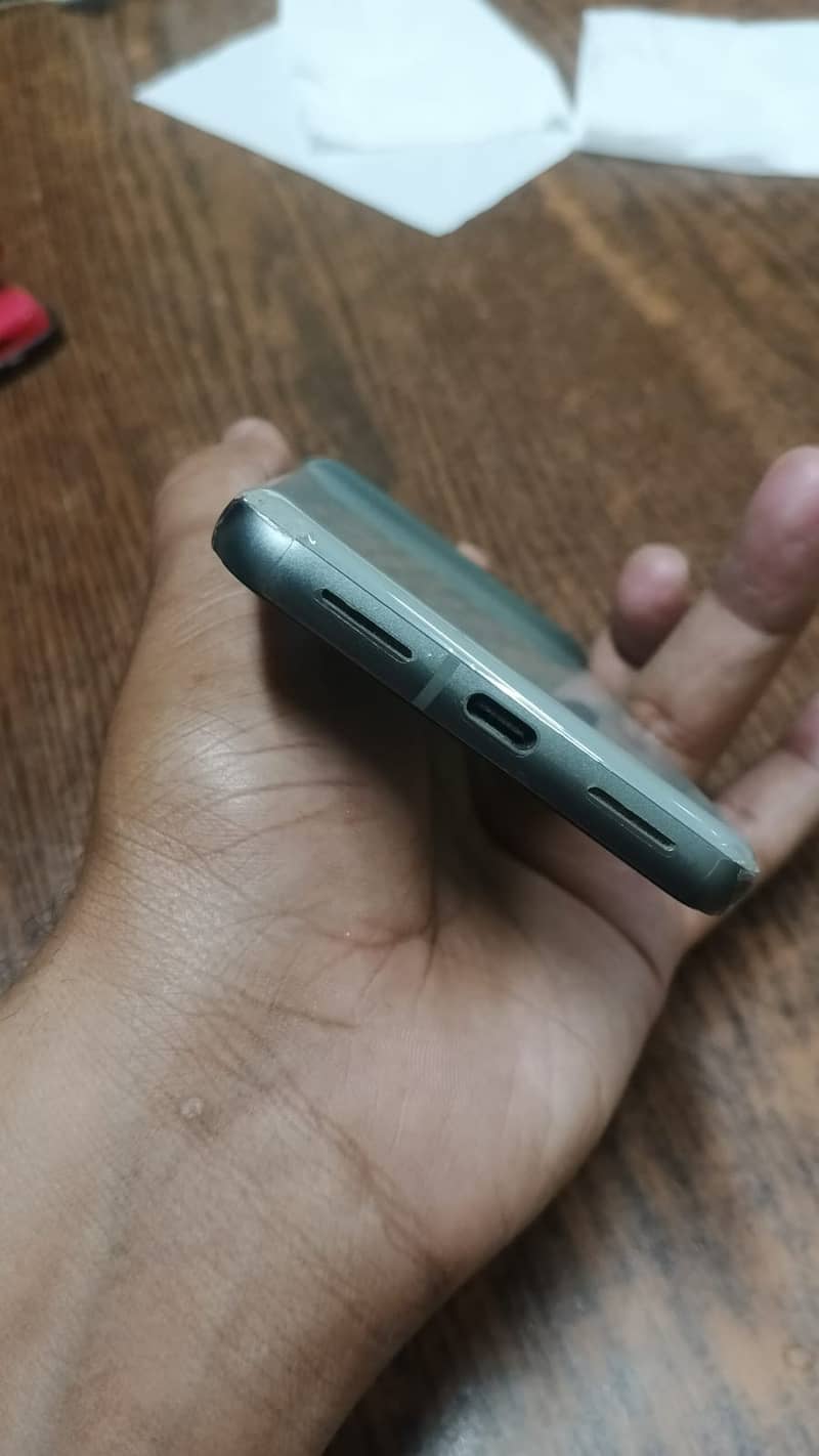 Google Pixel 8 1