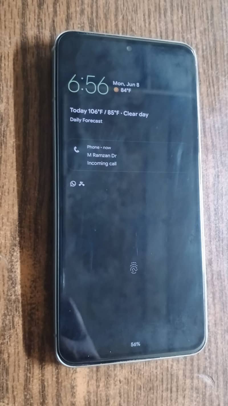 Google Pixel 8 4