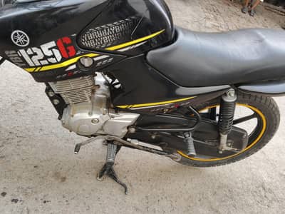 Yamaha ybr g