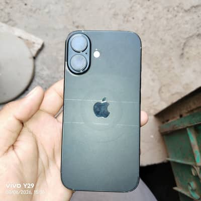 Apple iPhone 16