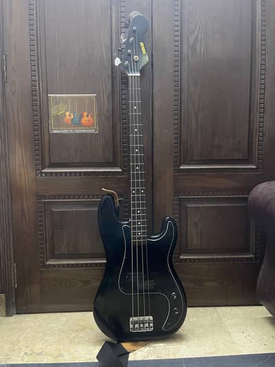Branded Professional Electric Guitar very imported