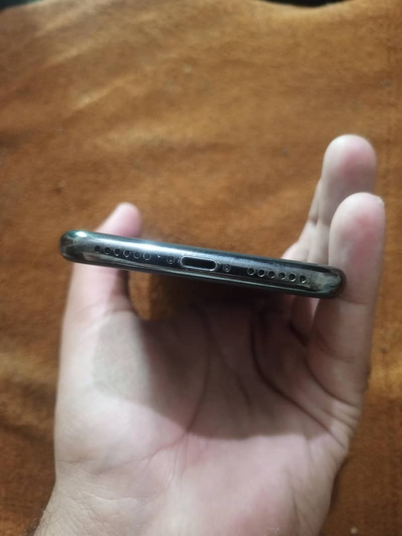 Apple iPhone X 2